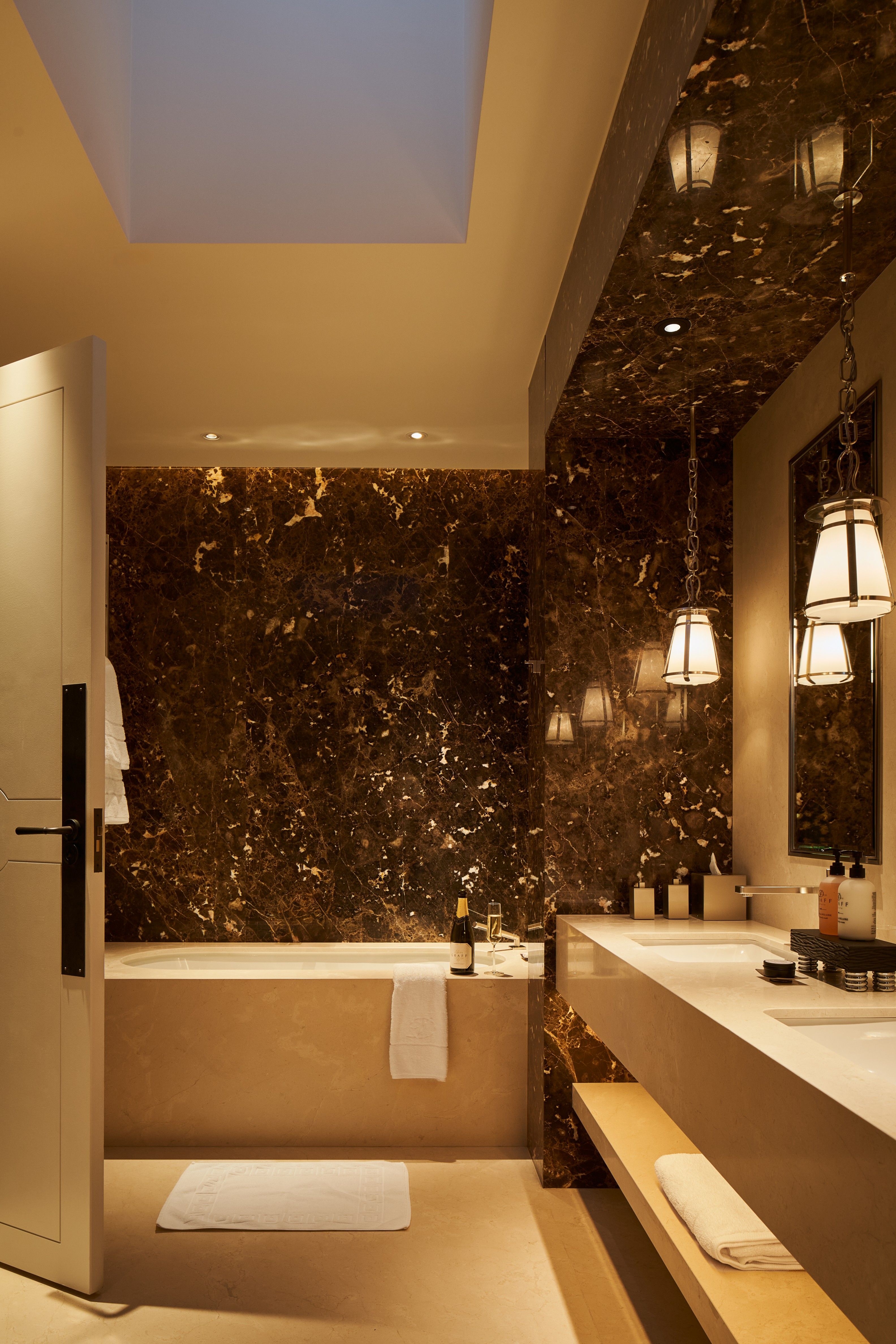 Presidential Lodge 1