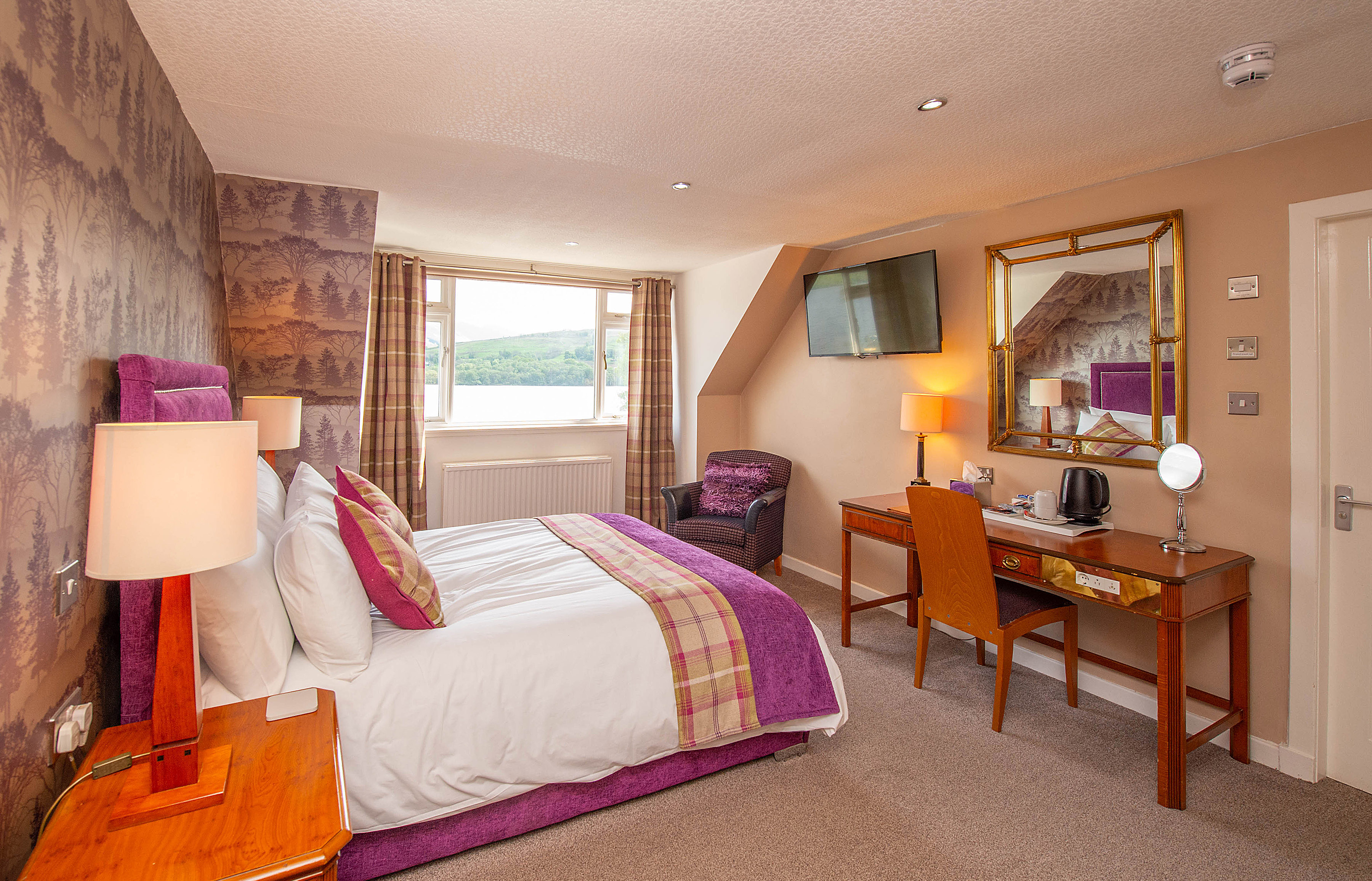 Double Room (Loch View)