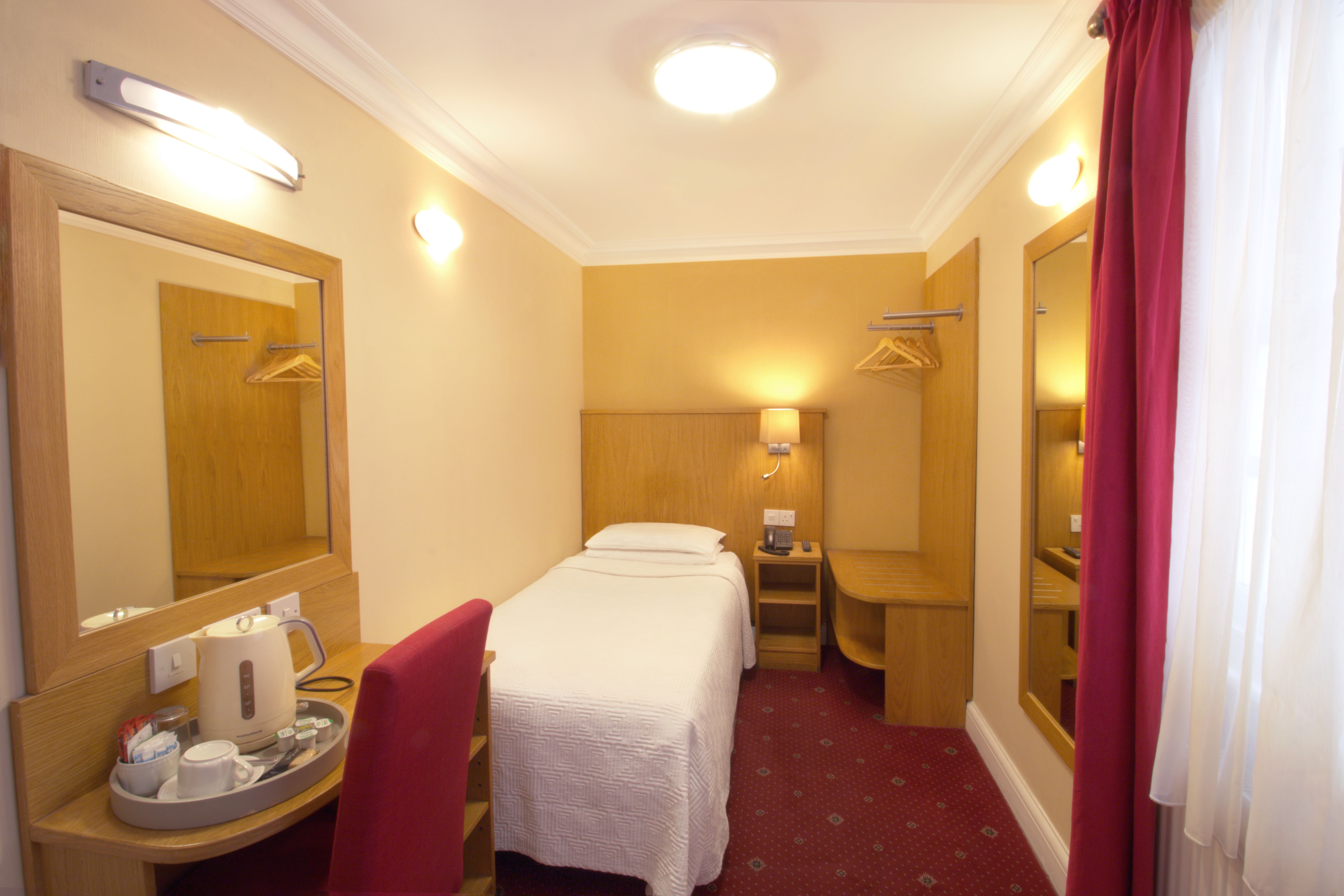 Single Room with Private Shower & WC