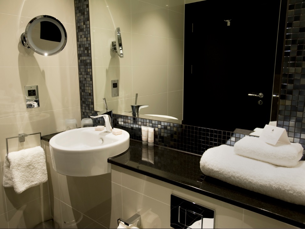 Standard Double - Bed & Breakfast (1-2 Guests) 48hrs