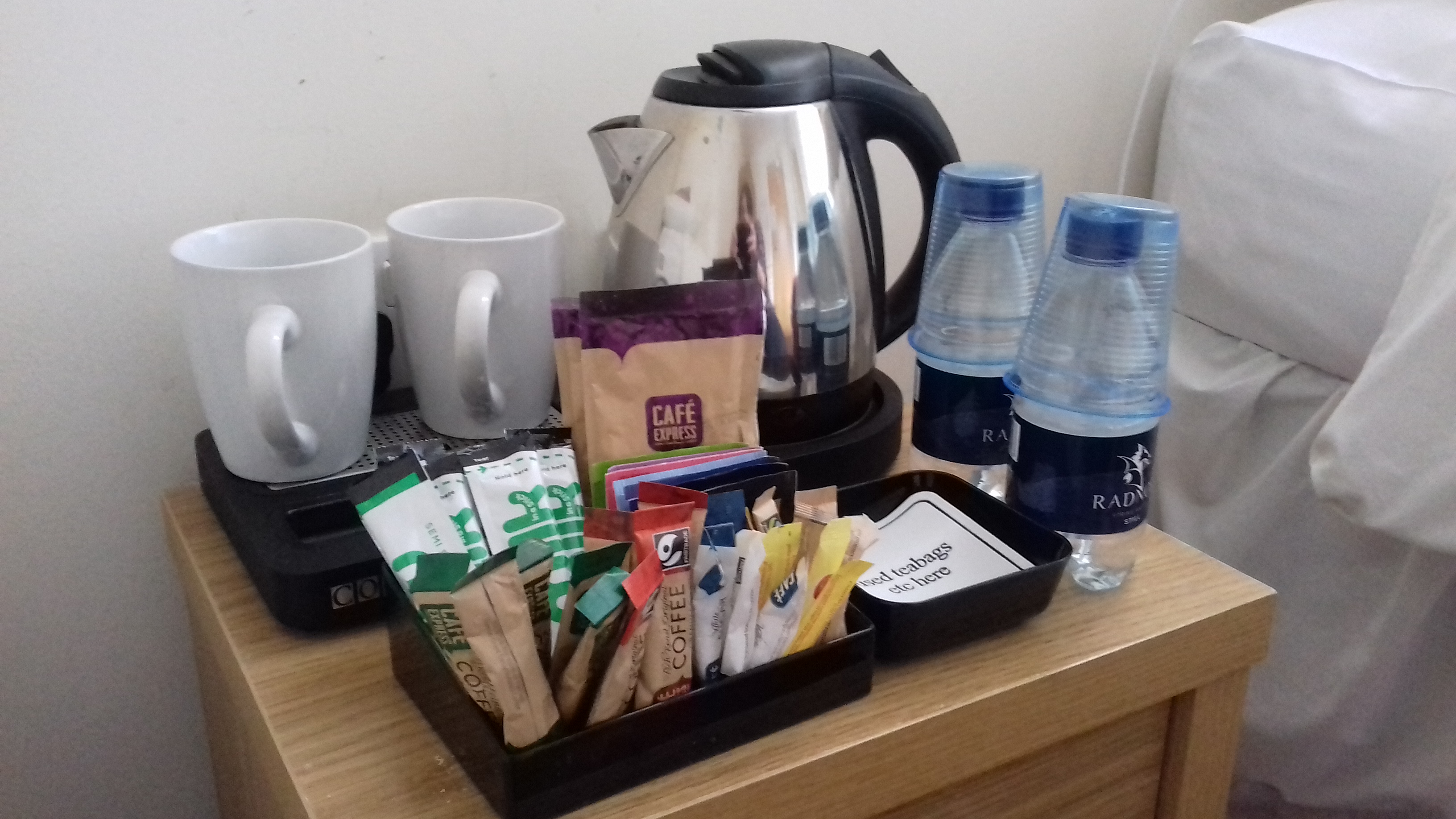 Refundable (Twin Room)