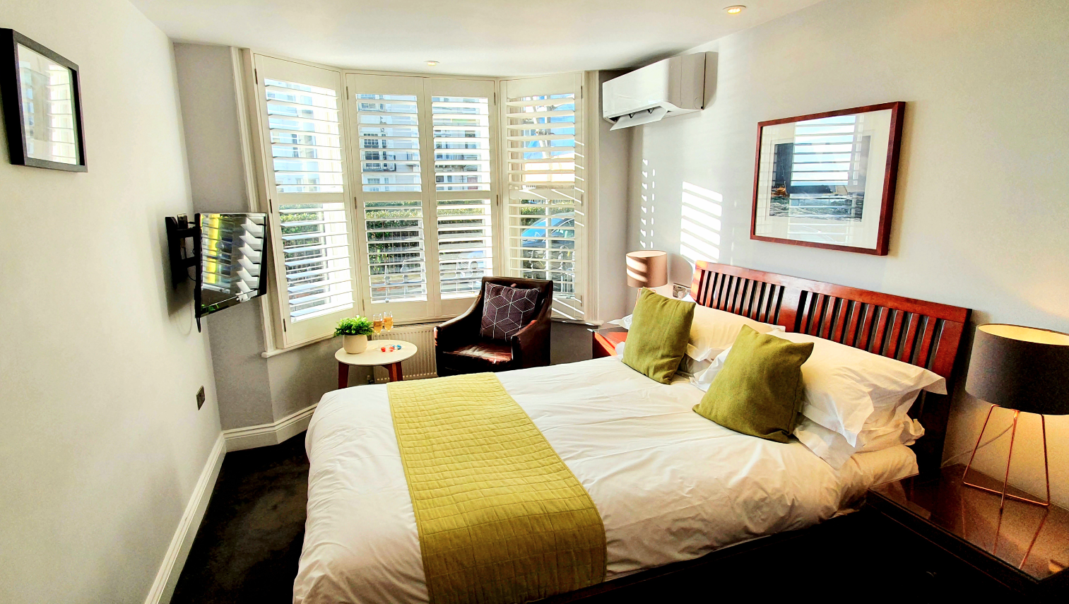 Ground Floor Double Room - Breakfast Included
