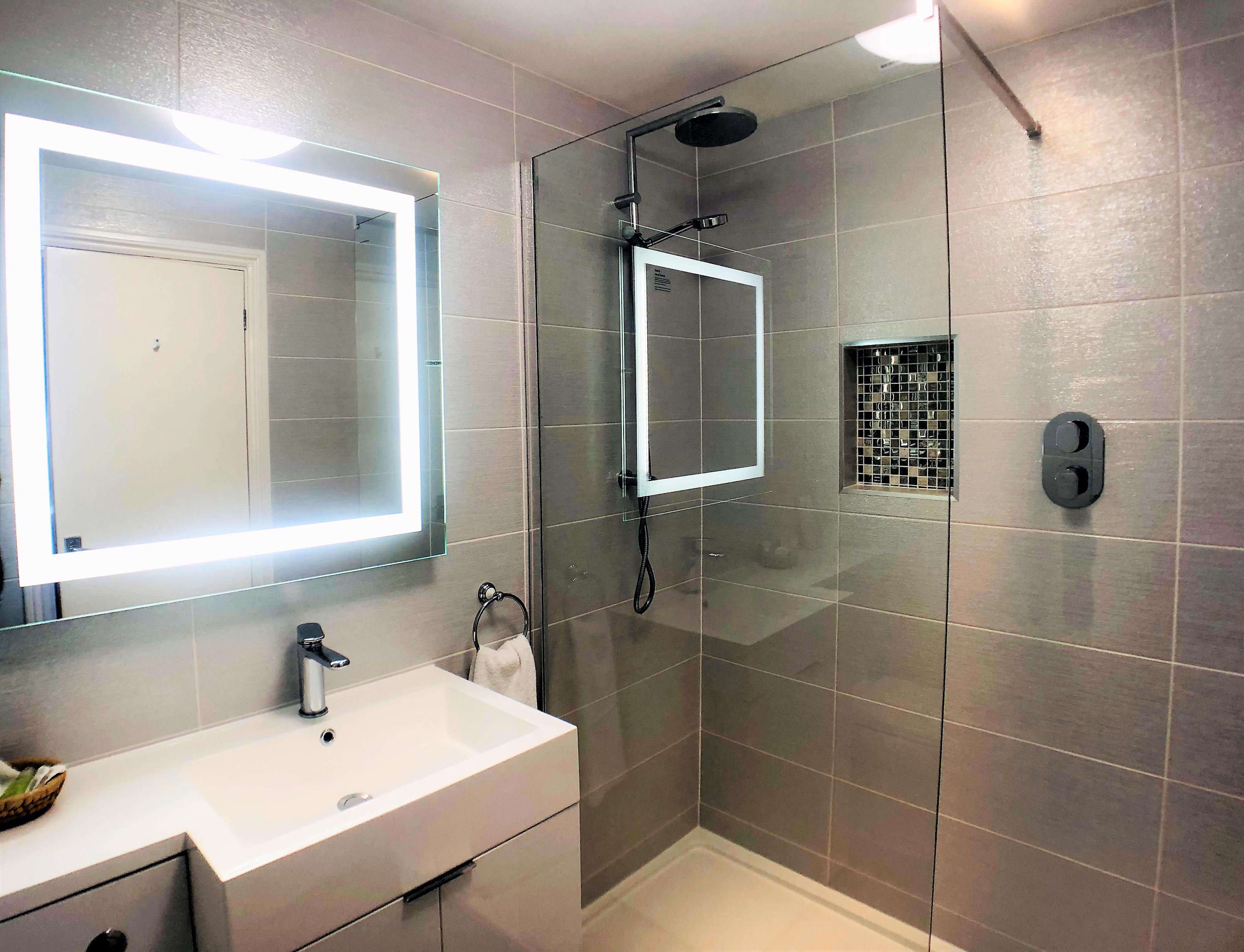 Standard Twin (With Breakfast)