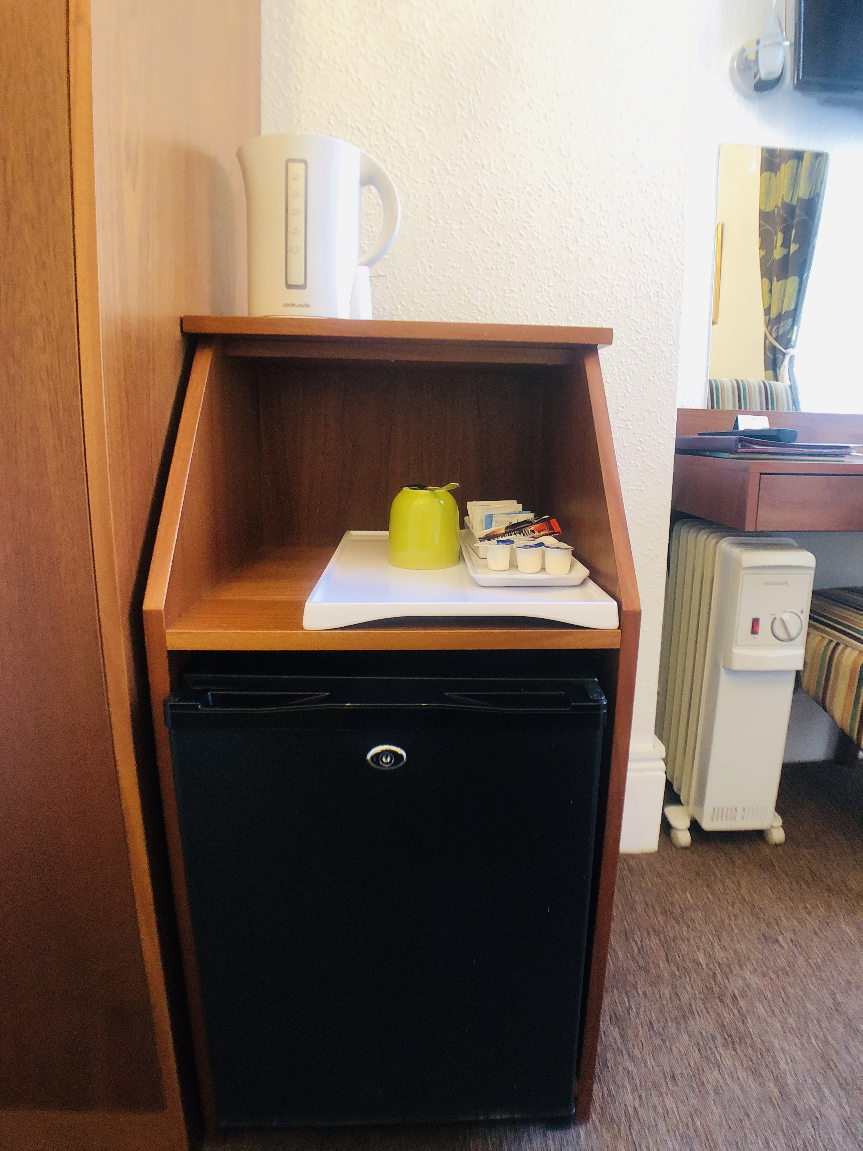 Standard Twin (With Breakfast)