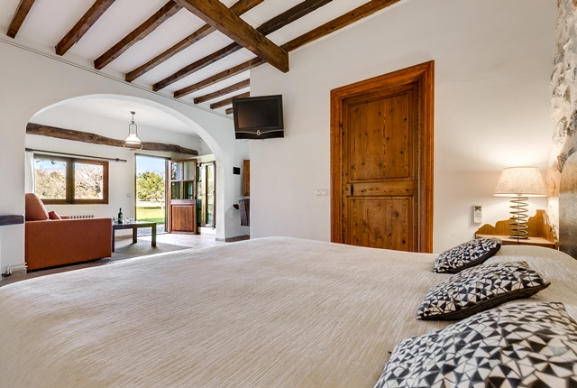 DOUBLE Accommodation & Breakfast