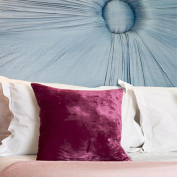 Room 8 Modern Romance