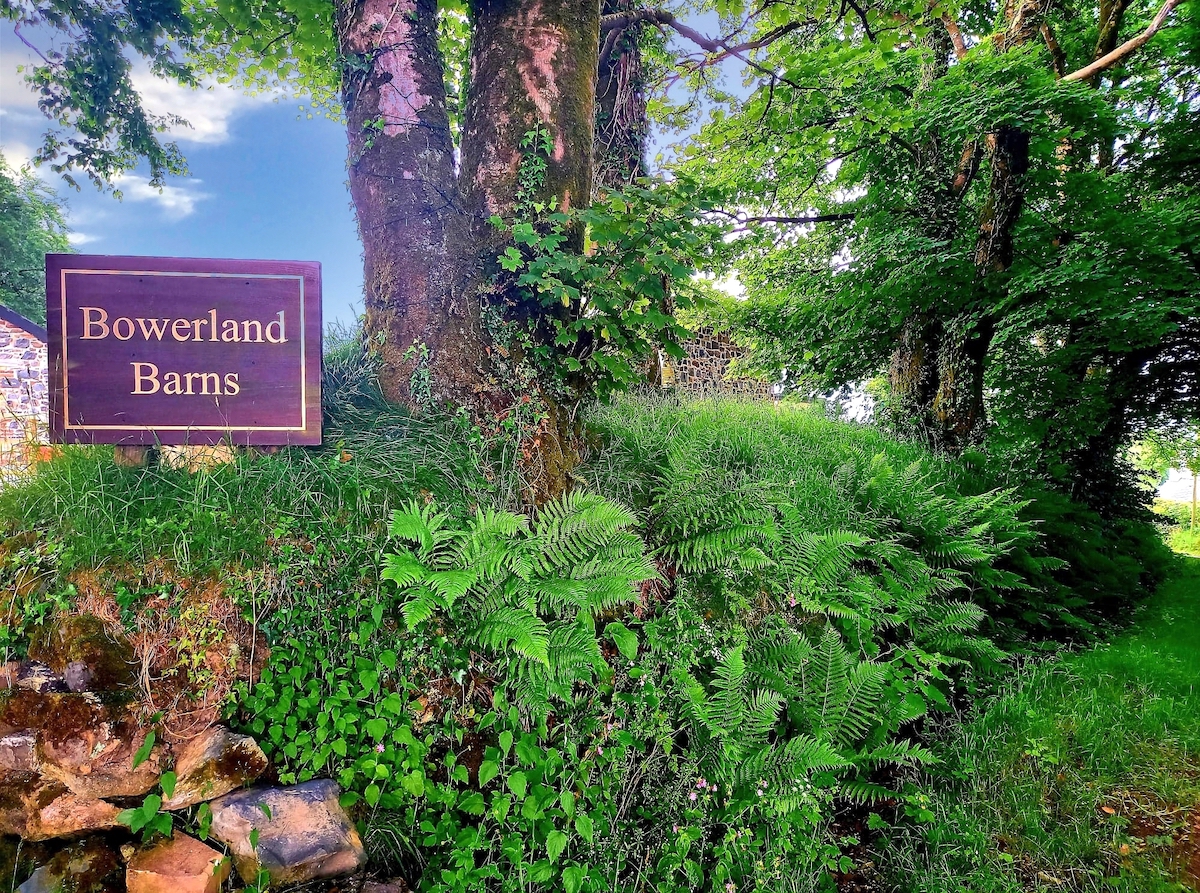 Tor View 3 nights + training