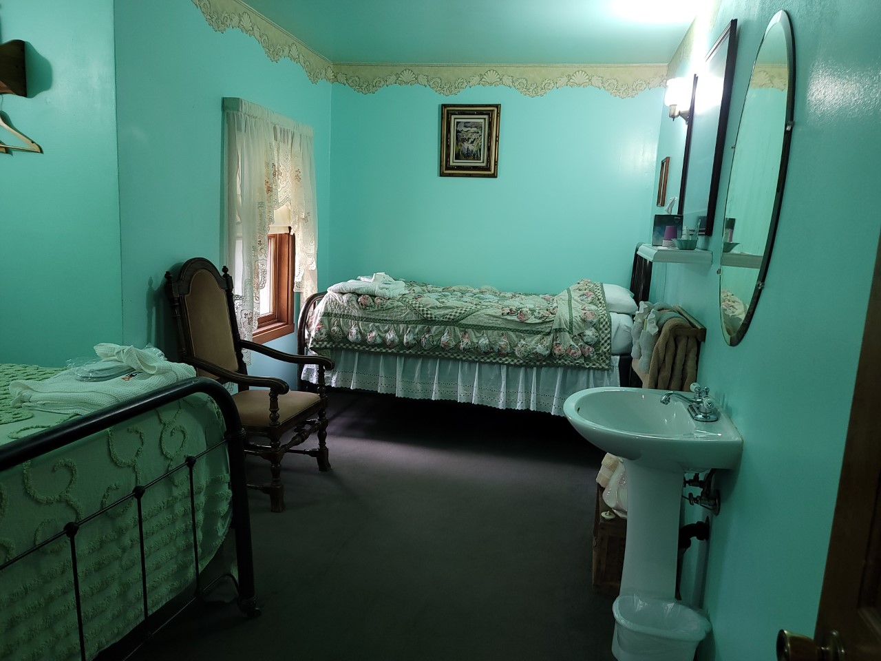 Ma Johnson's (Family of 3 or 4) Historical Hotel