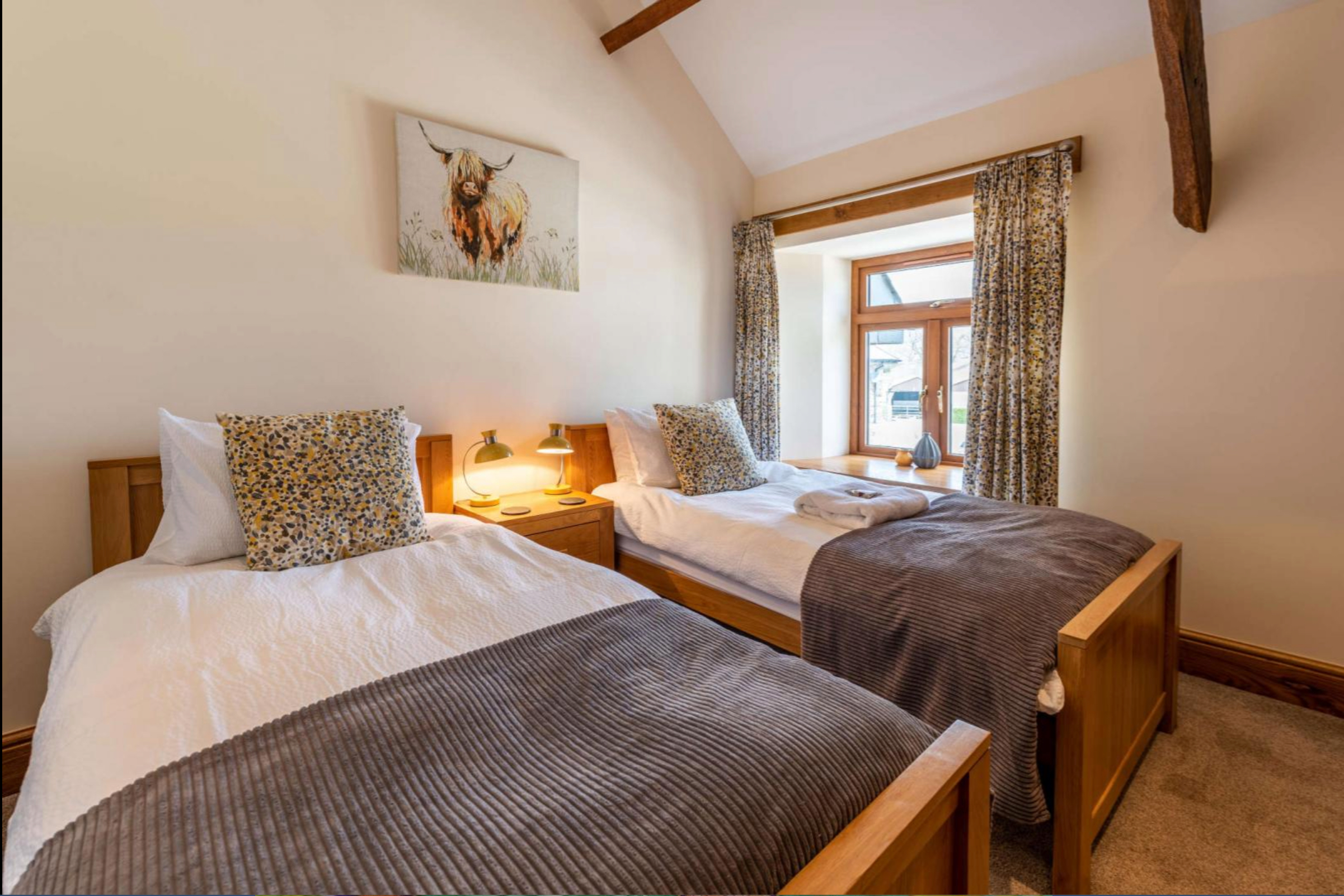 Holly Hock 7 nights + training